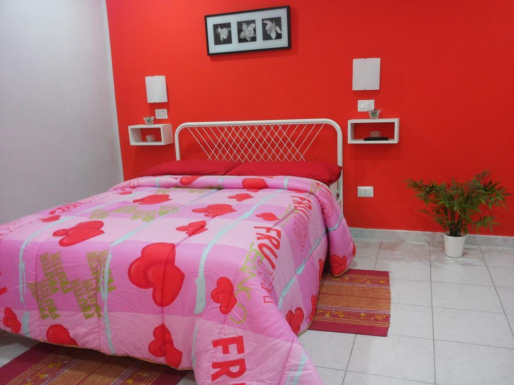 Magic Napoli Red Apartment Екстериор снимка
