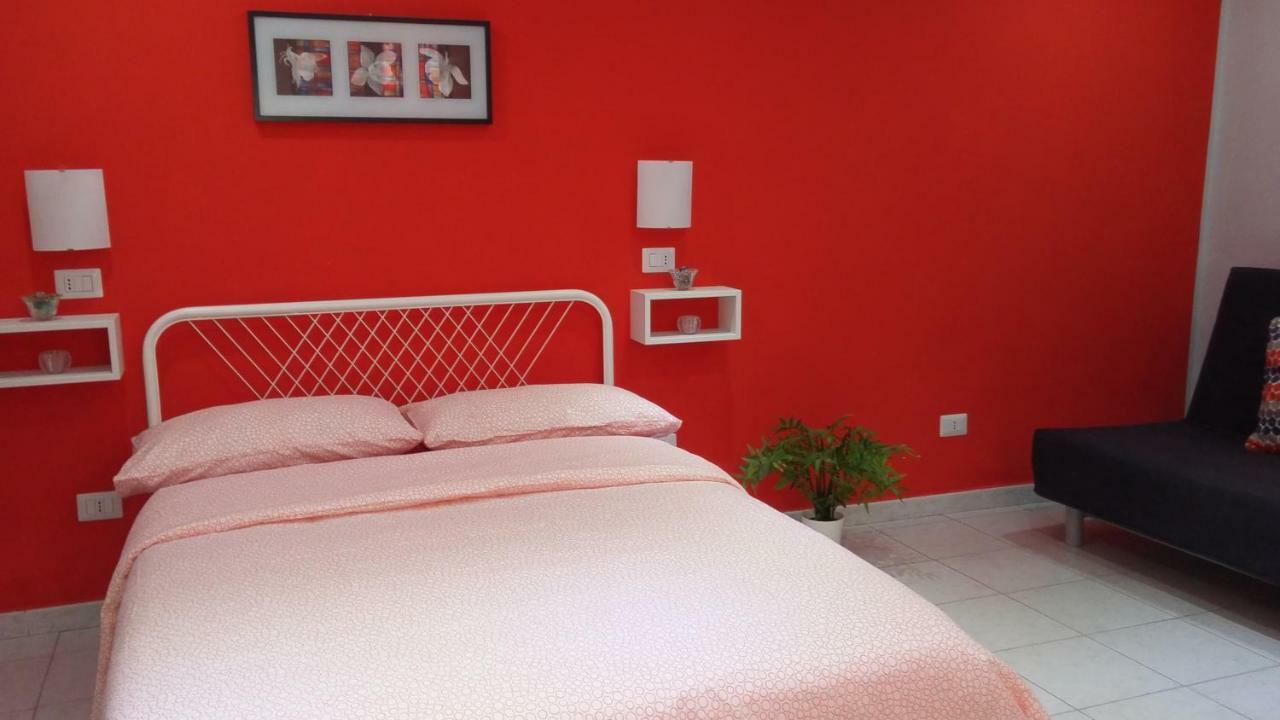 Magic Napoli Red Apartment Екстериор снимка